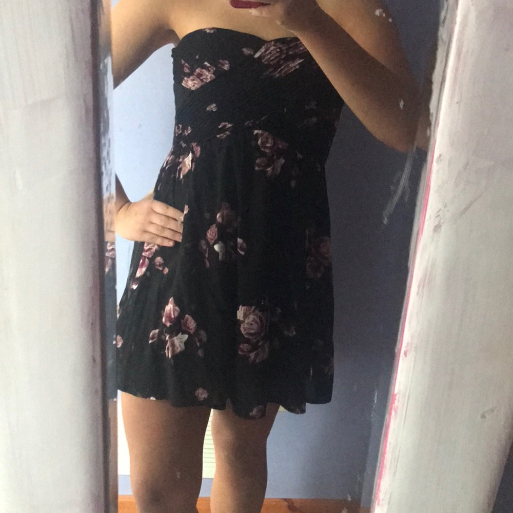 Urban outfitters floral strapless dress!!